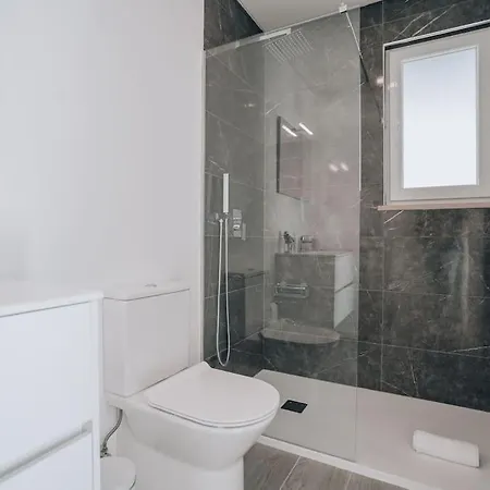 Anemos Hotel *